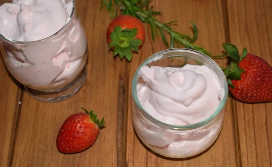 Postres con fresas: 5 recetas fáciles para cada ocasión