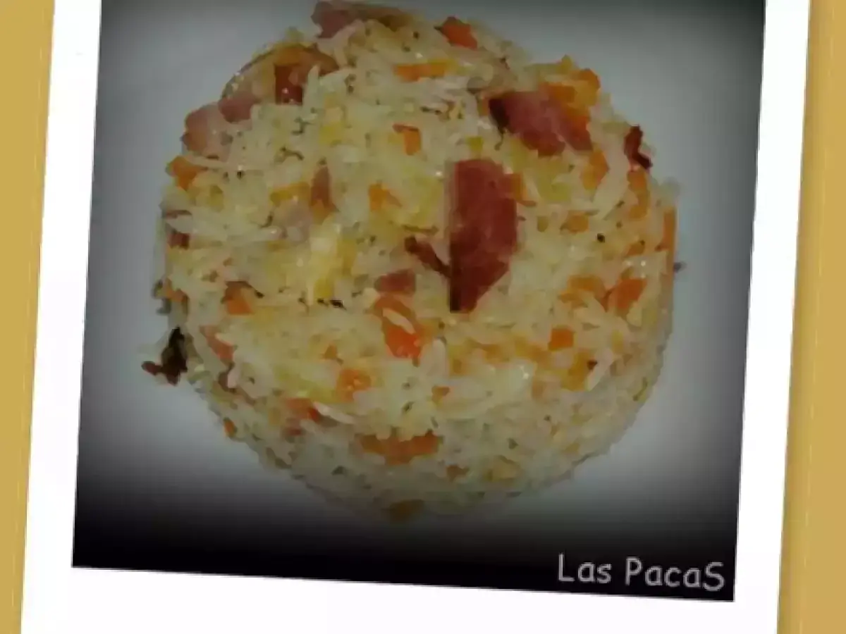 Delicioso arroz Nelba preparado en Thermomix, con trocitos de jamón y zanahoria. ¡Un plato completo y sabroso!